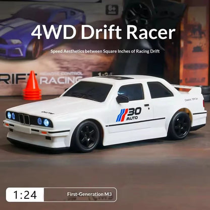 1:24 RC-Drift-Auto – Allradantrieb (4WD), 2,4-GHz-Fernsteuerung, bis zu 20 km/h, LED-Beleuchtung